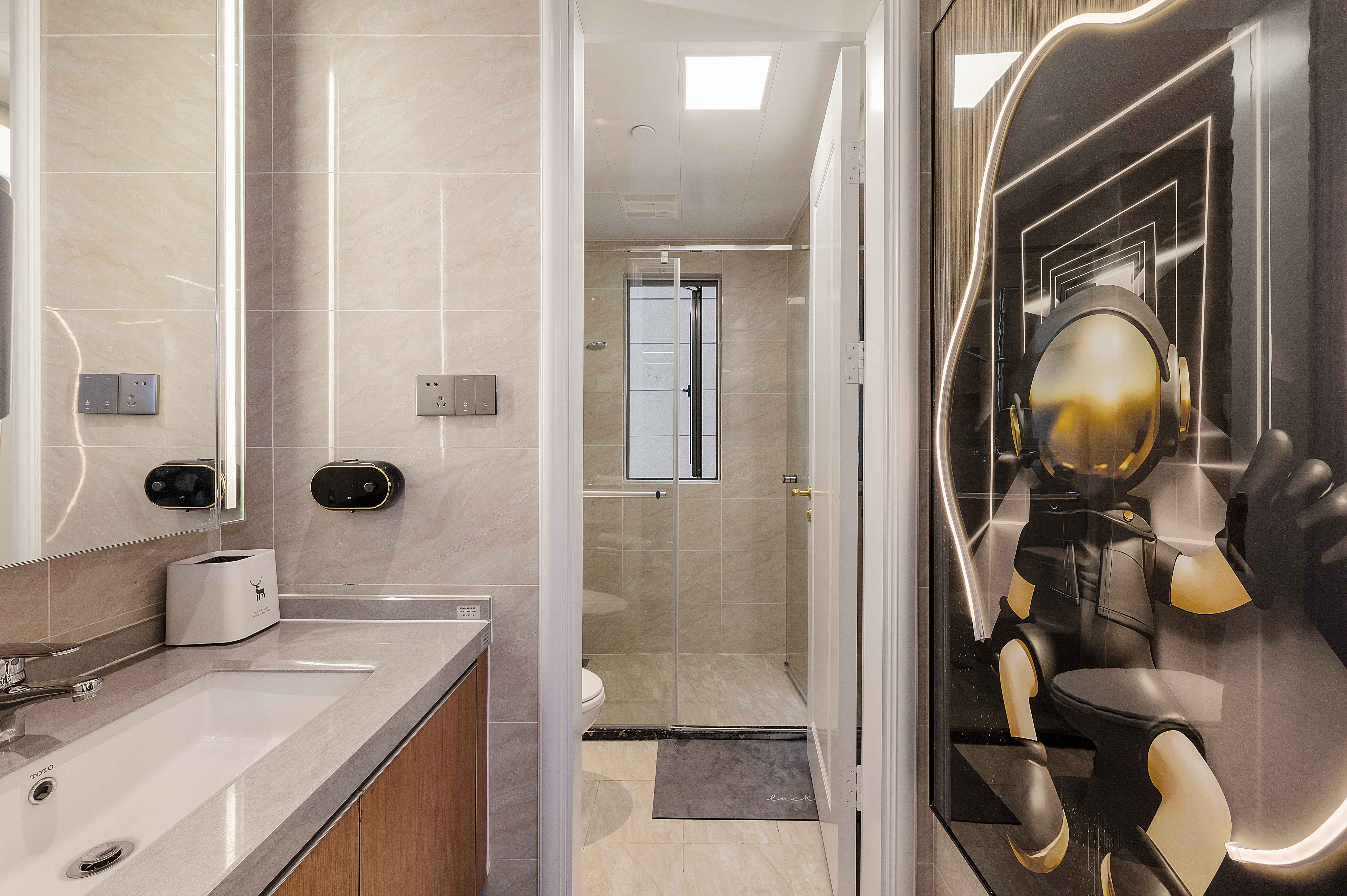 LIN_6842_1.jpg LIN_6842_1.jpg