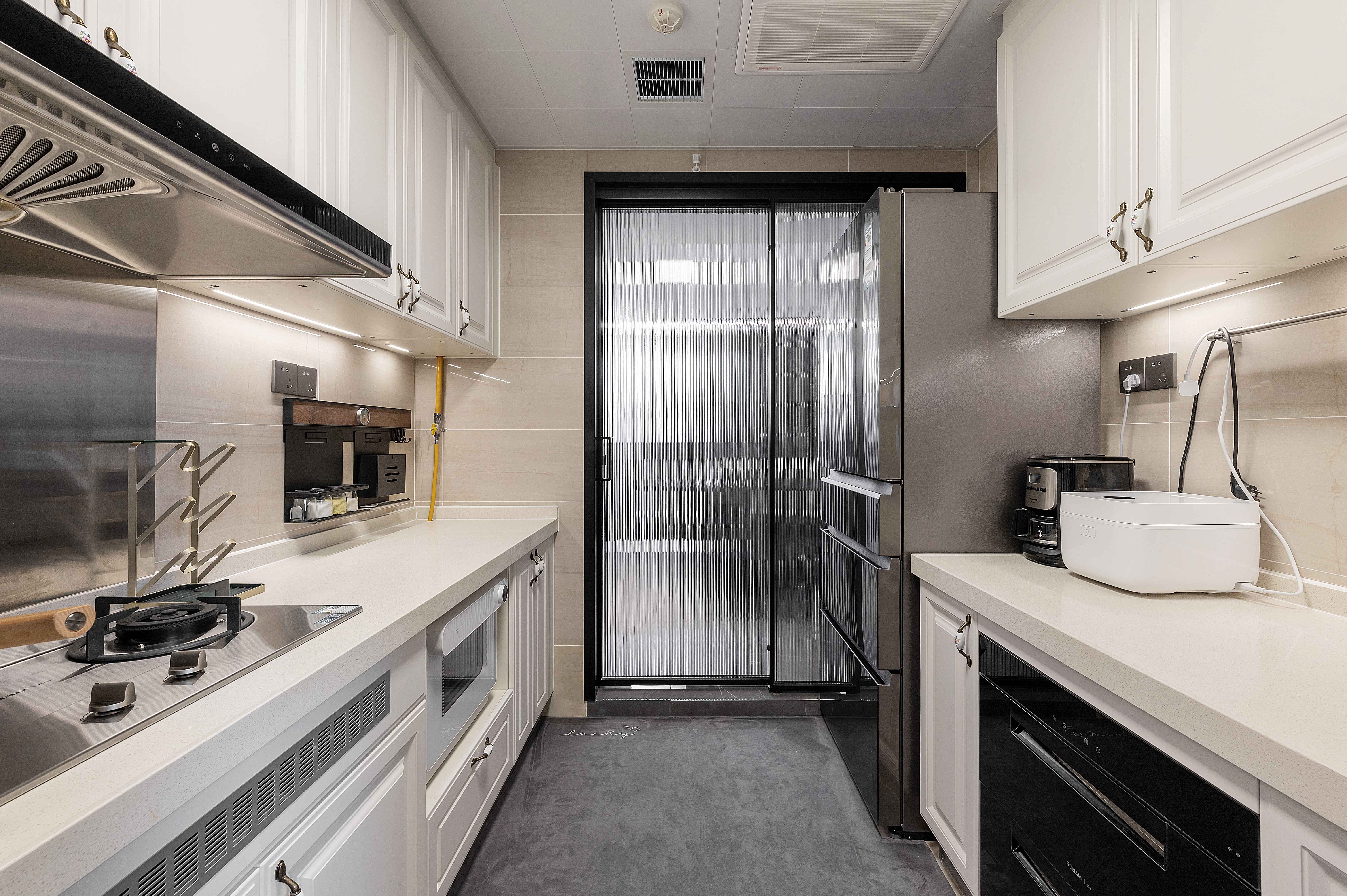 LIN_6845_1.jpg LIN_6845_1.jpg